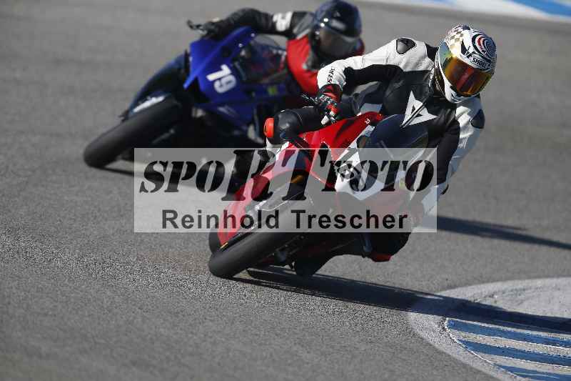 /Archiv-2024/02 29.01.-02.02.2024 Moto Center Thun Jerez/Gruppe gruen-green/162